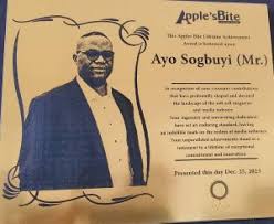Celebrated Publisher Ayo Sogbuyi Honored with Apples Bite Lifetime Achievement Award