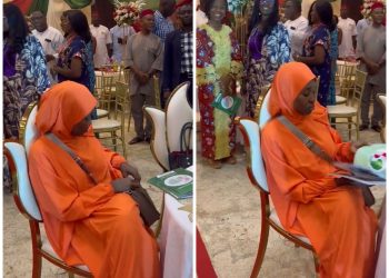 (VIDEO) Activist, Aisha Yesufu, Shuns Recitation of New National Anthem at Event