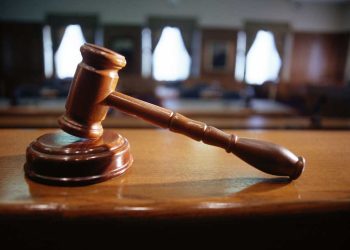 Policeman Shoots Judge in Court for Revoking Wife’s Bail