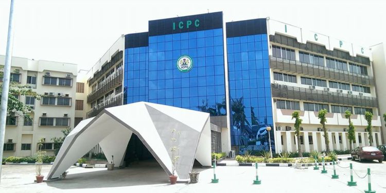 Kaduna Protesters Urge ICPC to Arrest El-Rufai Over N423bn Theft