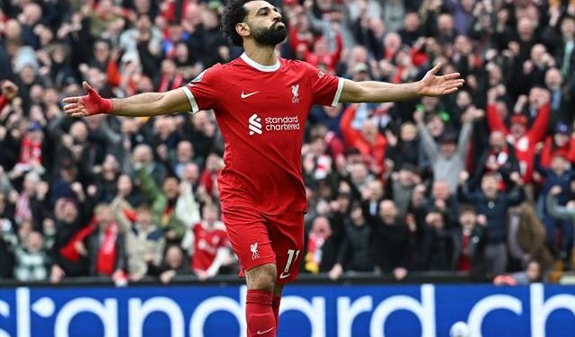 Salah Leads Liverpool to Beat Arsenal 2-1 while Chelsea, Man Utd Win