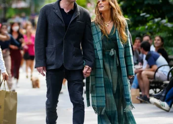 Singer Jennifer Lopez Gives Reason for Divorce from Ben Affleck