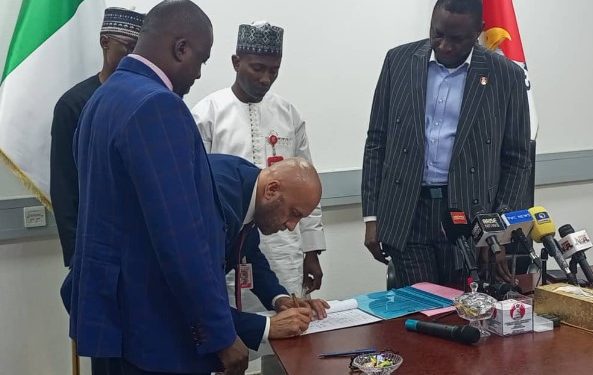 THEFT: EFCC Returns $180,300, 53 Cars to Canada