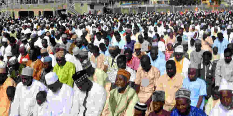 FG Declares Monday Public Holiday for Eid-ul-Mawlid Celebration