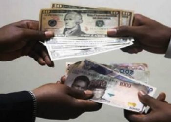 FX Turnover Falls by 71%, Naira Weakens Further