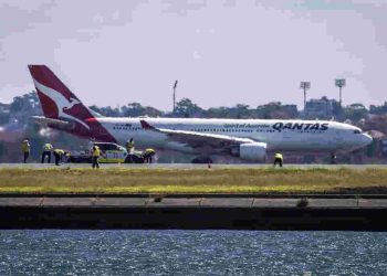 BREAKING: Australian Plane Makes Emergency Landing After Engine Failure