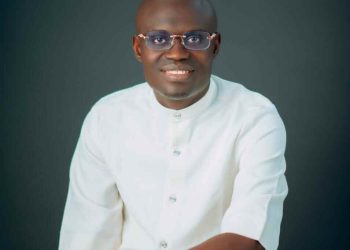 Gov Ayedatiwa Honors Gospel Artist Amos for His Contributions to Indigenous Gospel Music