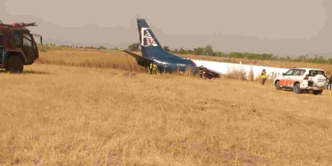 BREAKING: Cargo Aircraft Skids Off Abuja Airport Runaway, Five Escape Death