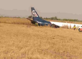 BREAKING: Cargo Aircraft Skids Off Abuja Airport Runaway, Five Escape Death