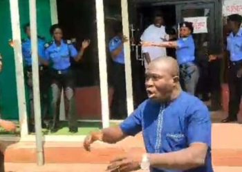 PDP Leaders Exchange Blows at BoT Meeting