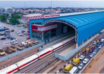 Lagos, Fed Govt Sign MoU to Begin Work on 68km VI, Lekki, Ajah Rail Project