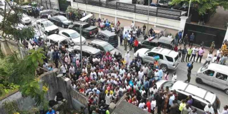 EFCC CAR AUCTION: Bidders Allege Irregularities