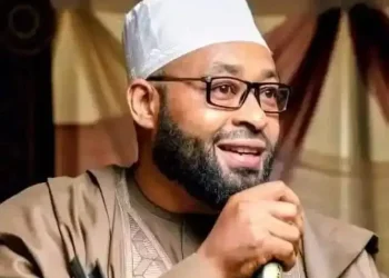 NNPP Chieftain Bishop Isaac Idahosa Celebrates Governor Bago's 51st Birthday