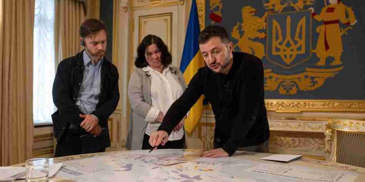 MINERAL PARTNERSHIP: 'Let's Do a Deal',  Zelenskiy Tells Trump While Seeking Security Aid
