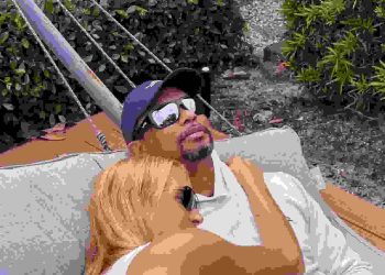 PHOTO: Tiger Woods Confirms His Relationship with Vanessa Trump