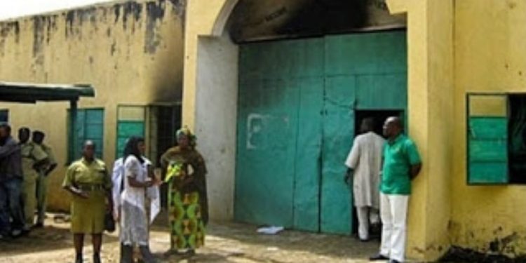 Nigerian Correctional Service Refutes Claims of Inmate Starvation, Says Inmates Fed Three Times Daily