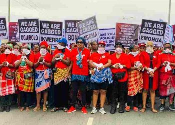 RIVERS EMERGENCY RULE: Again, Women Protest as Reps Panel Summons Ibas