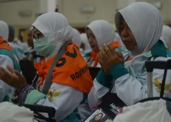 99 Indonesian Hajj Pilgrims Contact Pneumonia, One Dies