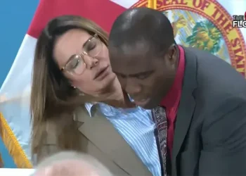Florida State Senator Dies on Stage During Speech