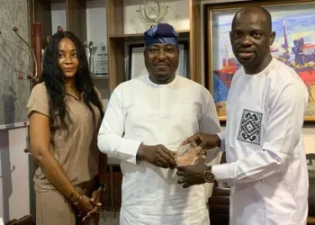 Prominent City Lawyer Shakeer A. Oshodi Honored with Prestigious SDNON Excellence in Legal Innovation Award