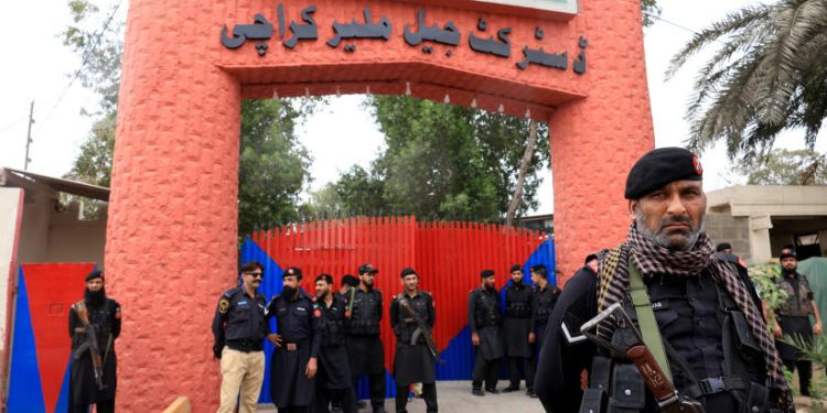 PAKISTANI JAIL BREAK: 200 Prisoners Escape After Earthquake Panic