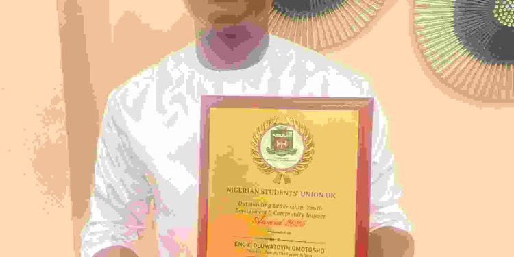Nigerian Students Union UK Honours Engr. Oluwatoyin Omotosho with Prestigious Leadership Award