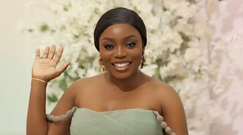 Bisola Aiyeola