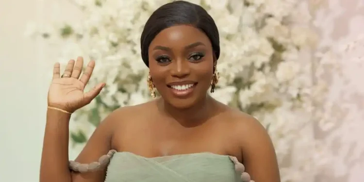 Bisola Aiyeola
