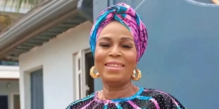 Lola Idije