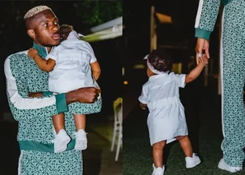 Osimhen and his daughter