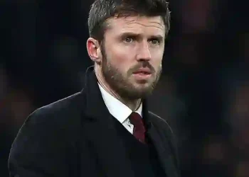 Keane Backs Carrick's Interim Spell but Rules Out Permanent Role at Man United
