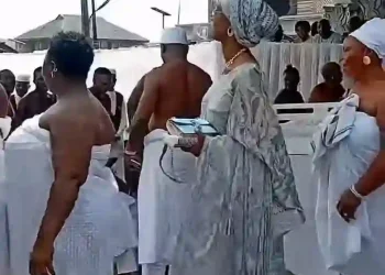 Toyin Saraki Receives Traditional Dignitaries for Father's Burial Ceremonies