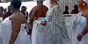 Toyin Saraki Receives Traditional Dignitaries for Father's Burial Ceremonies