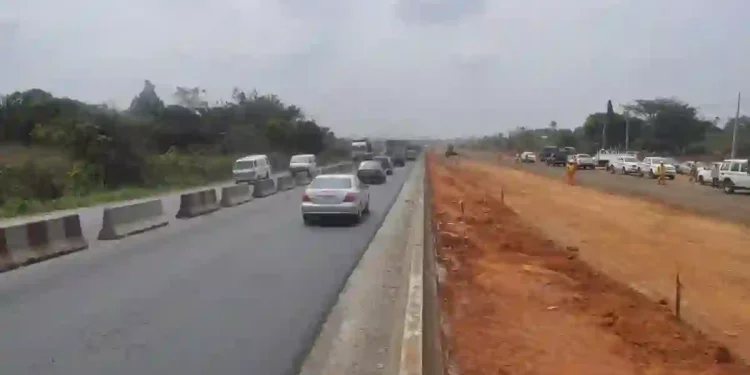 FG to Partially Close Lagos–Ibadan Expressway for Six Weeks Over Bridge Repairs