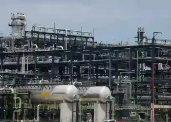 Nigeria Turns Net Petrol Exporter as Dangote Refinery Boosts Output