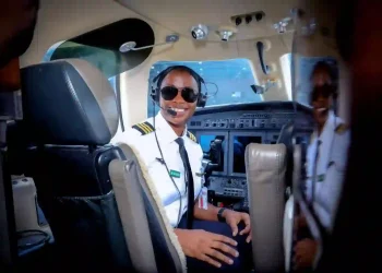 Nigerian Customs’ First Female Pilot Earns U.S. Commercial Multi-Engine Licence