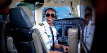 Nigerian Customs’ First Female Pilot Earns U.S. Commercial Multi-Engine Licence