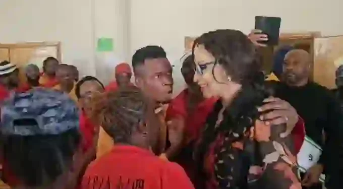 Bianca Odumegwu-Ojukwu Visits Nigerian Prisoners in Ethiopia