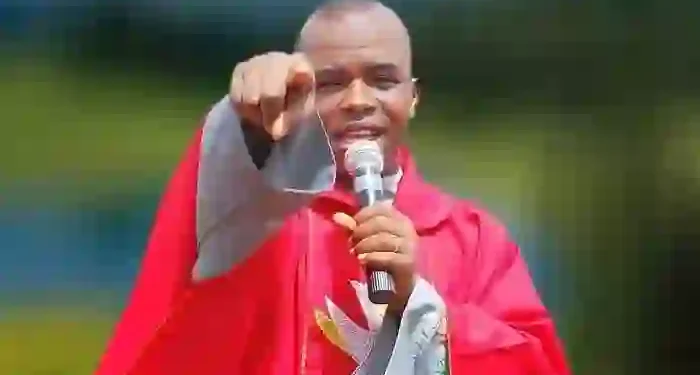 Mbaka Blasts Makinde, Says Governors Must Secure Citizens, Not Blame FG