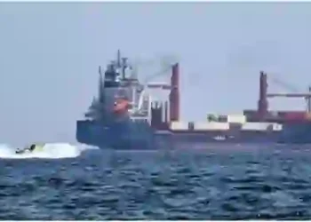 Iran Shuts Strait of Hormuz Again, Accuses US of Breaking Peace Deal