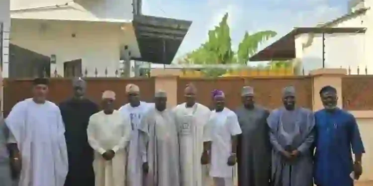 Ten APC Aspirants Petition Tinubu, Demand AbdulRazaq Be Sidelined in Kwara 2027 Race