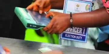 BVAS Glitch Slows Voting at Ado-Ekiti Polling Unit