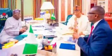 Tinubu Meets With EFCC Boss, Housing Minister In Abuja