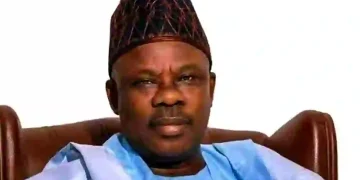Amosun Challenges Abiodun Over Buhari Estate Dispute, Asks Who Took Govt To Court