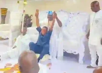 Ooni Donates ₦100m, Hilux to Sunday Igboho’s Iru Ekun Security Network