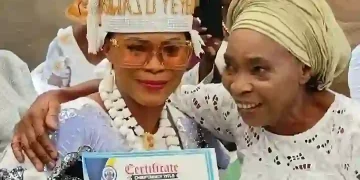 Tafin of Orile Tafin Honours Folake Adeyemi, Calls for Unity and Community Growth