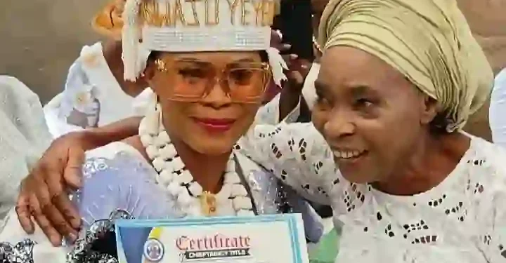 Tafin of Orile Tafin Honours Folake Adeyemi, Calls for Unity and Community Growth