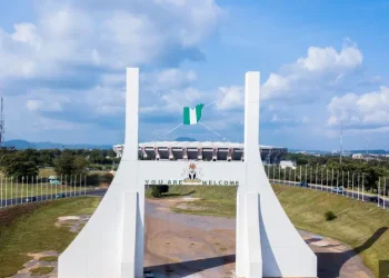 FG: Blocked drains, sewage contamination worsen Abuja flooding