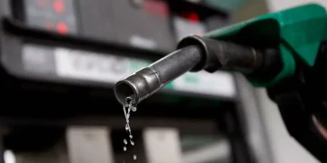 Public servants threaten three-day warning strike from October 2 over fuel price, wage award