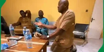 Desmond Elliot Kneels Before Gbajabiamila, Begs for Forgiveness (Video